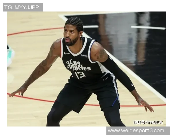 孙兴慜携快船定制球衣展现笑容梦幻联动引发球迷热议